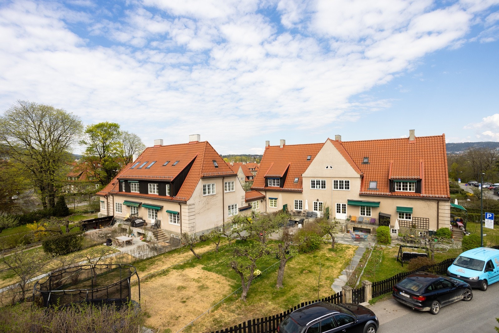 Det er mulighet for kjøp av garasje. Se mer informasjon i komplett salgsoppgave. Galleribilde