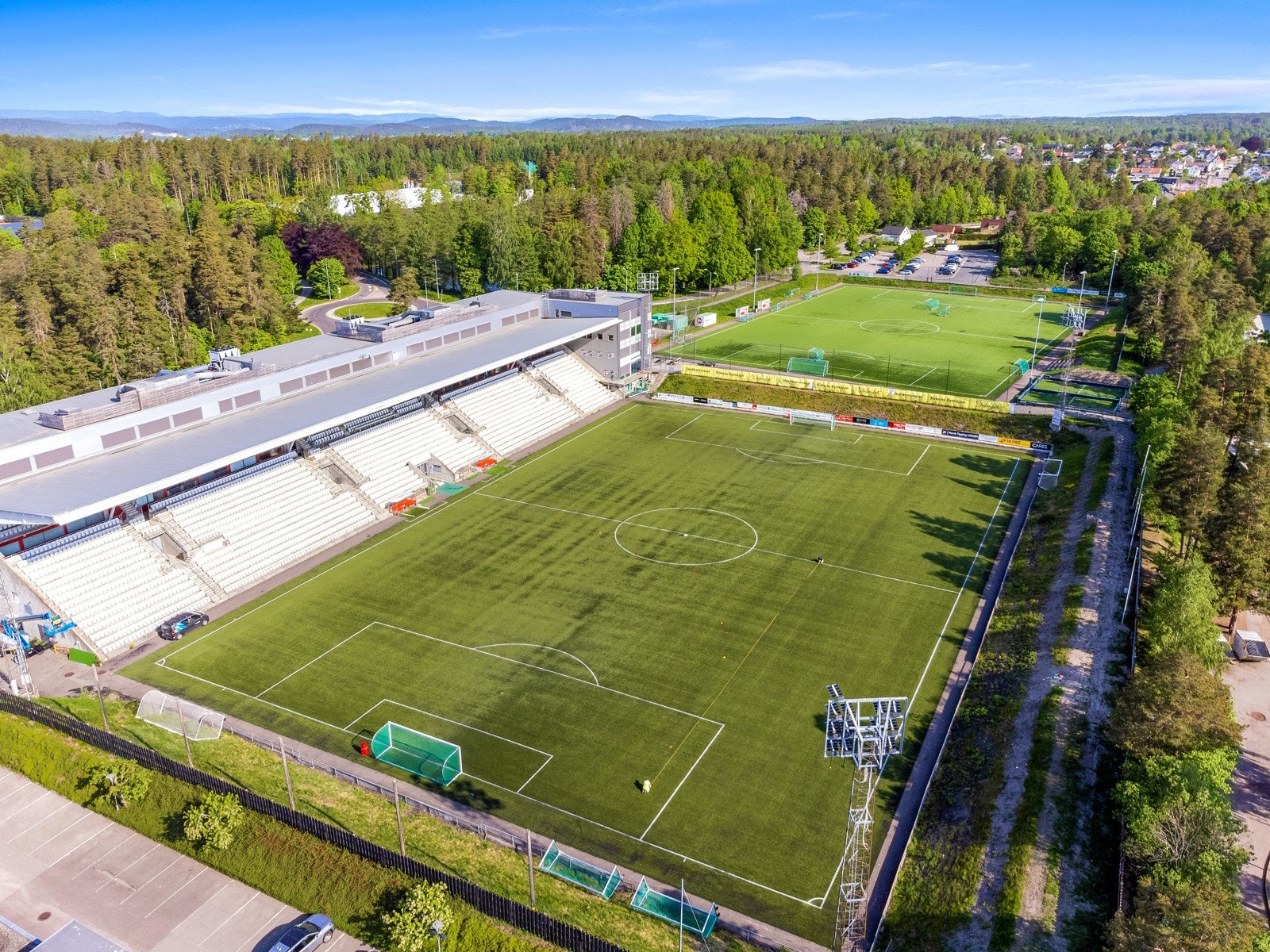 Gressbanen hvor det spilles mye god fotball Galleribilde