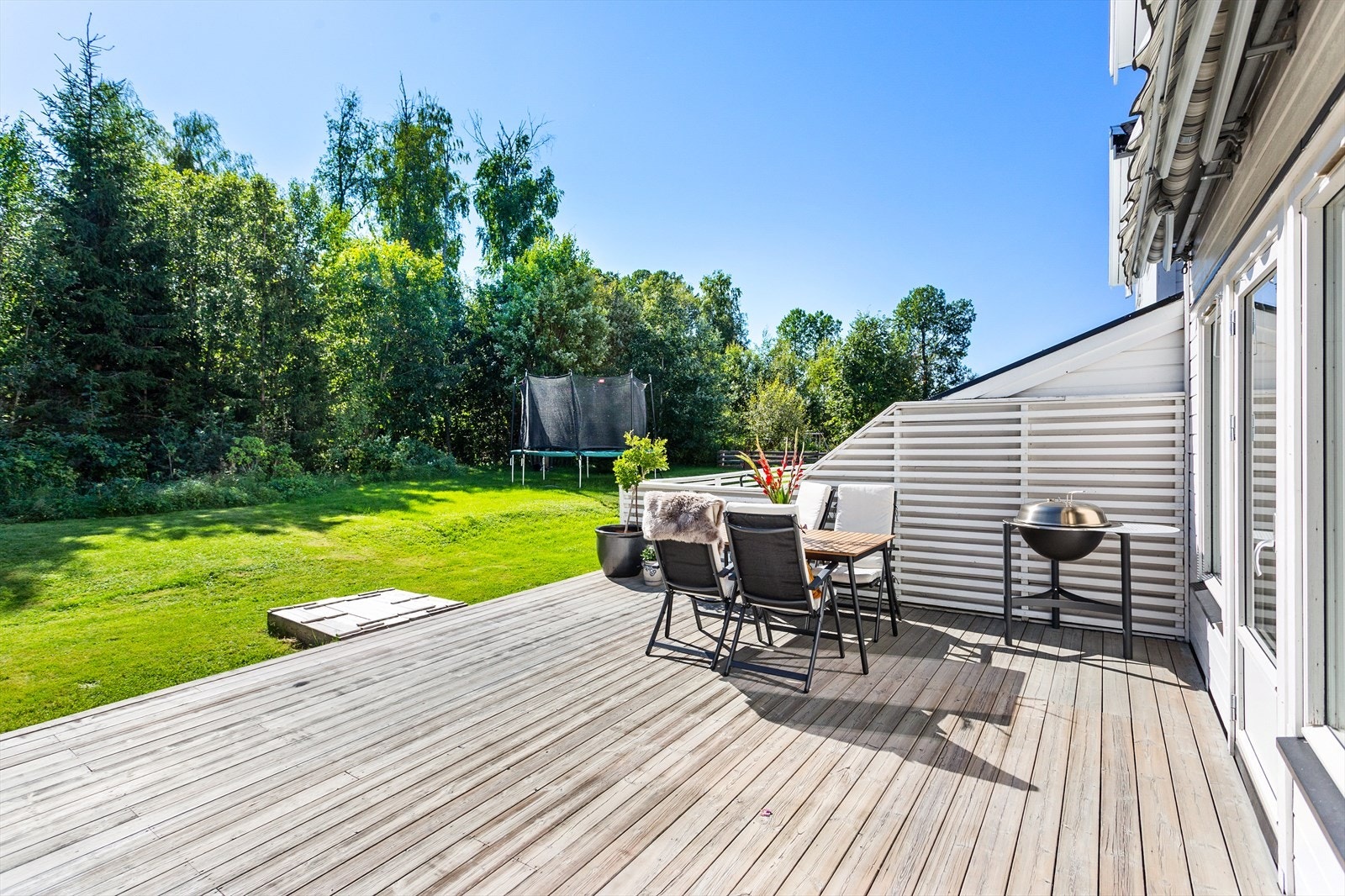 Terrasse med tilgang til fellesområder. Galleribilde