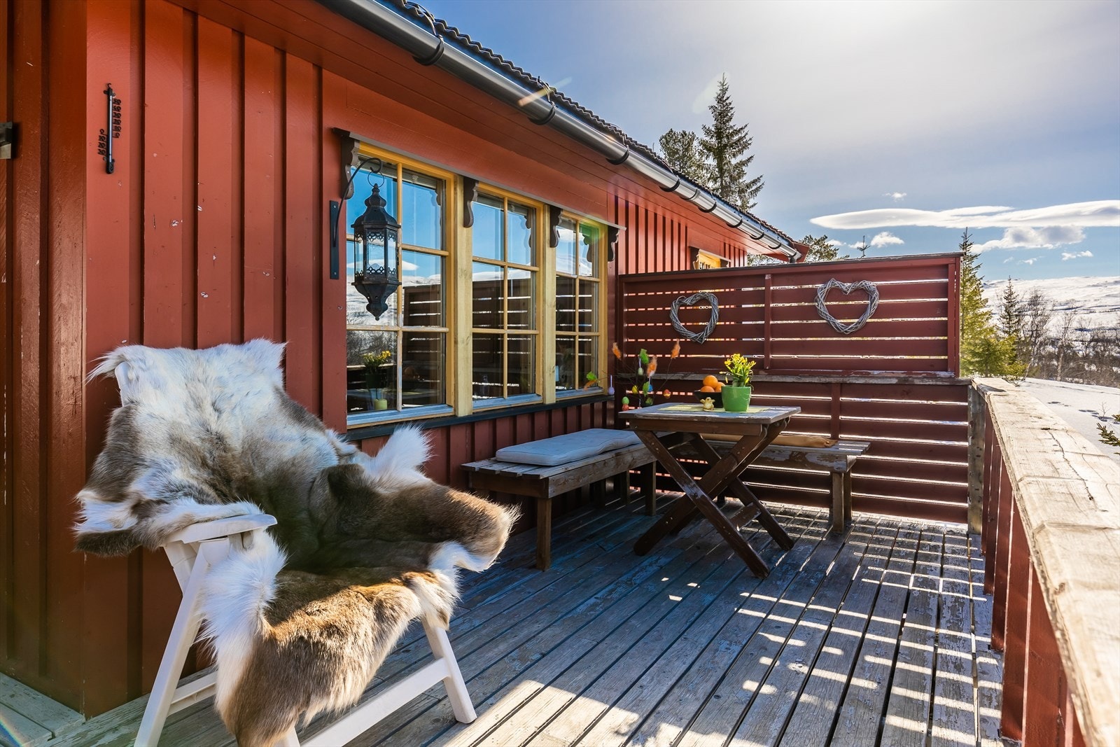 Terrassen har levegg. Galleribilde
