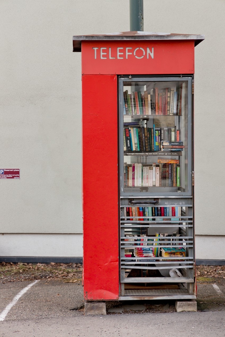 "Bibliotek" på område, rett ved Bunnpris. Galleribilde
