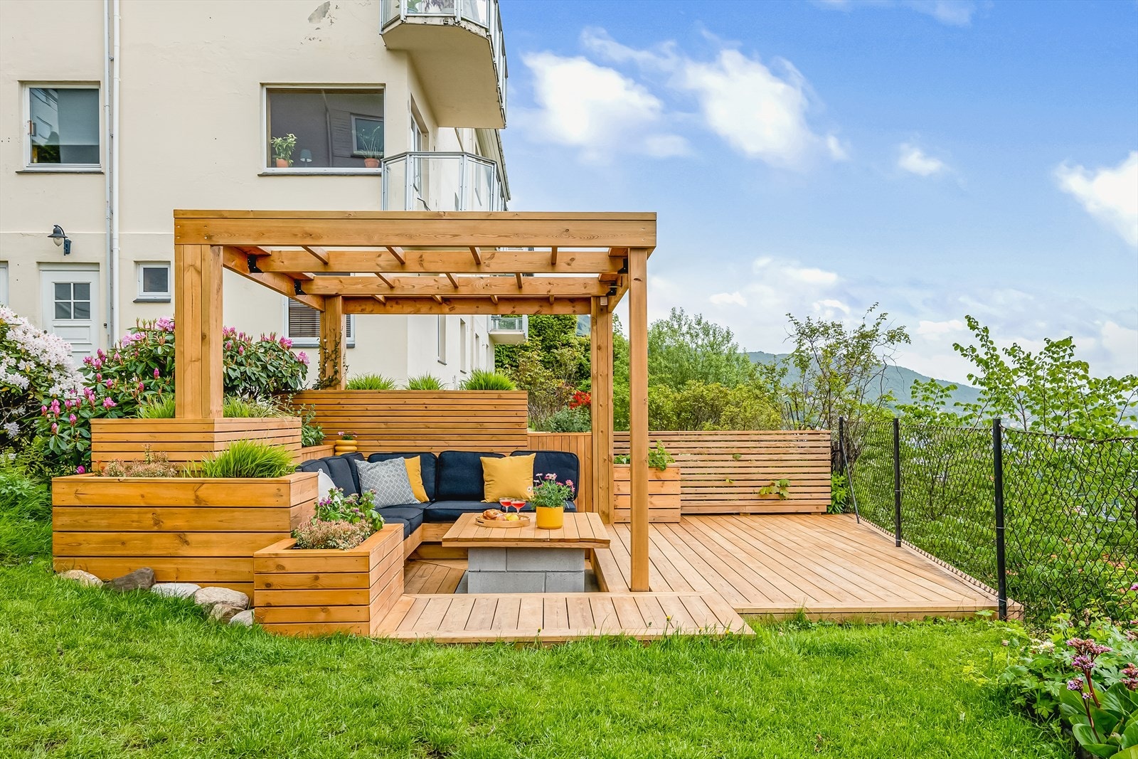 - Fantastisk pergola bygget av selger i 2021 - Galleribilde