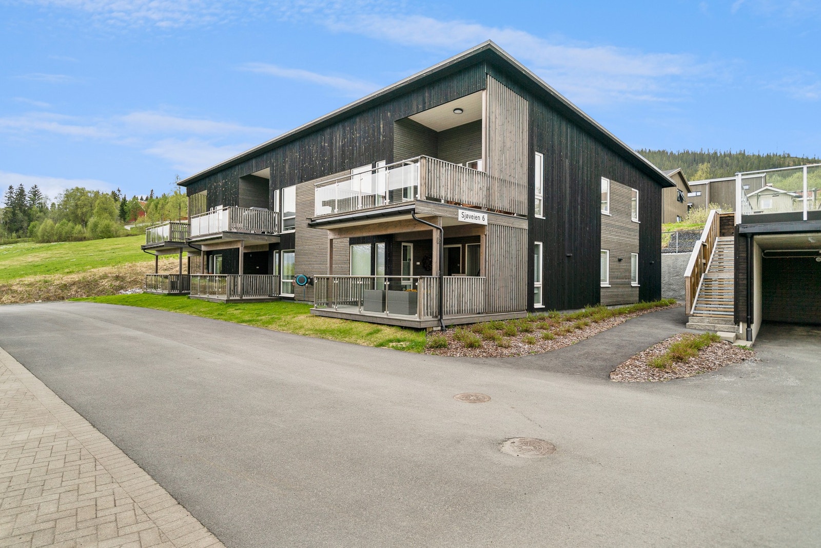 Flytt rett inn i et nyere borettslag med forhold lagt til rette for at du skal trives. Galleribilde