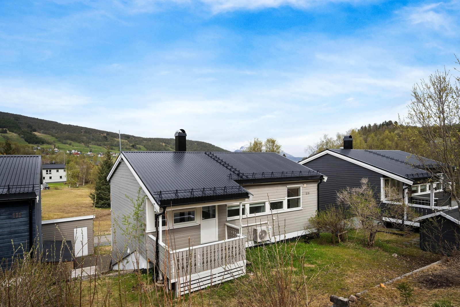 Her bor du i stille, solrike og barnevennlige omgivelser. Galleribilde