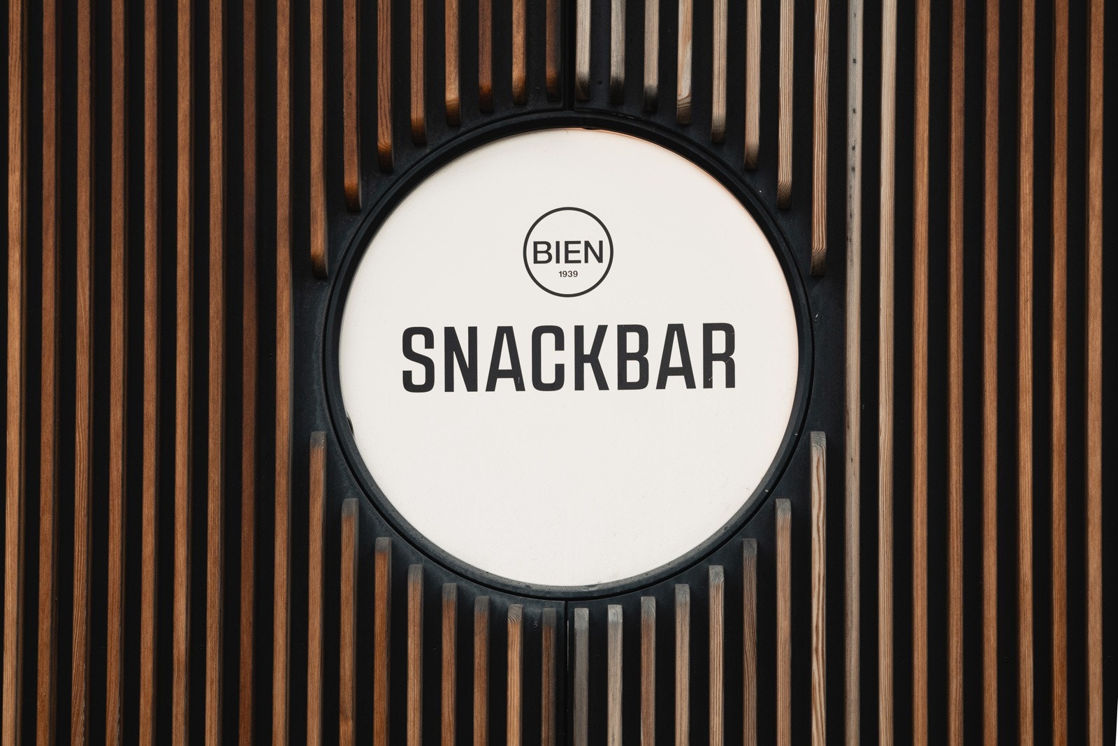Her ligger blant annet Bien Snackbar også. Galleribilde