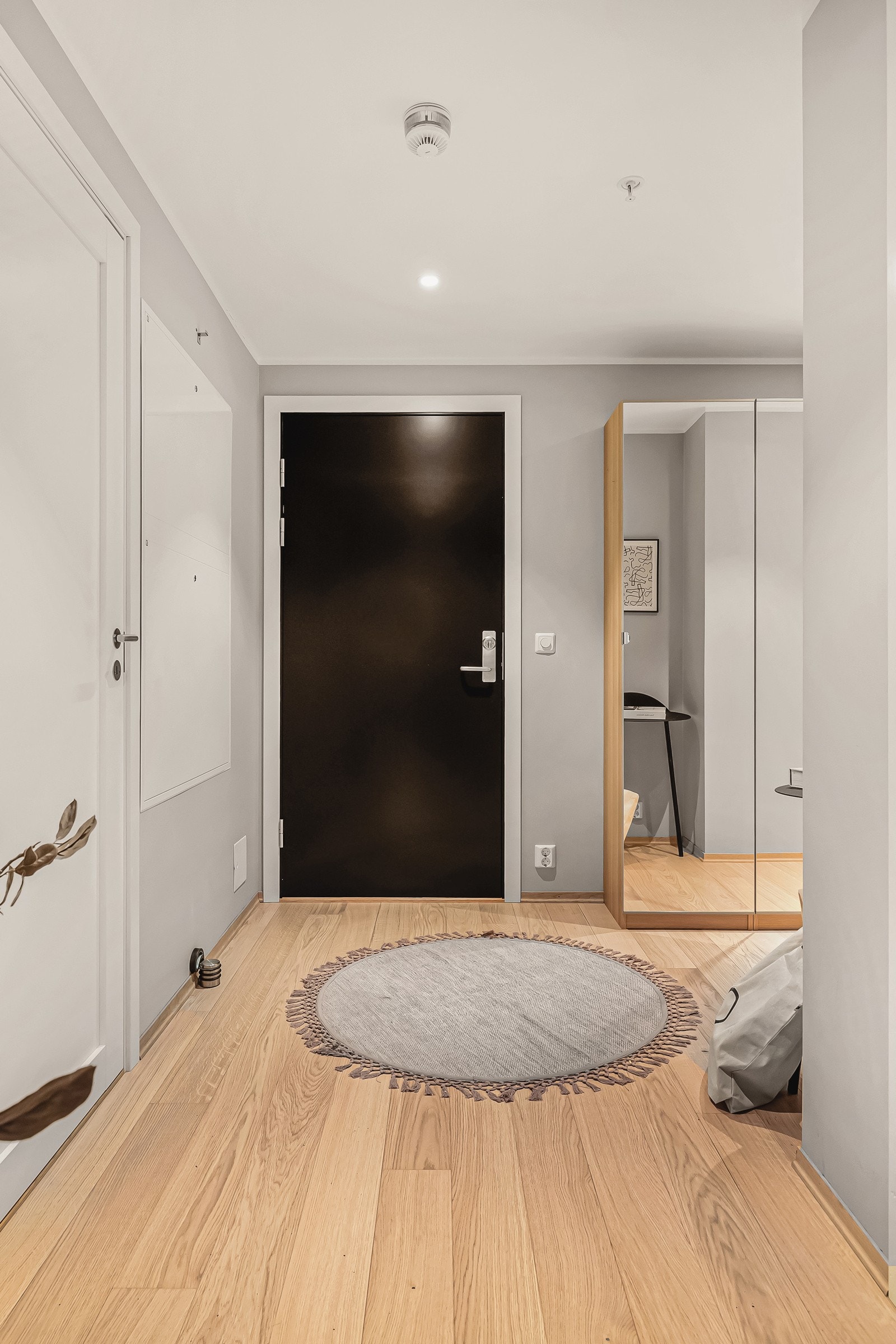 Inngangsparti. Galleribilde