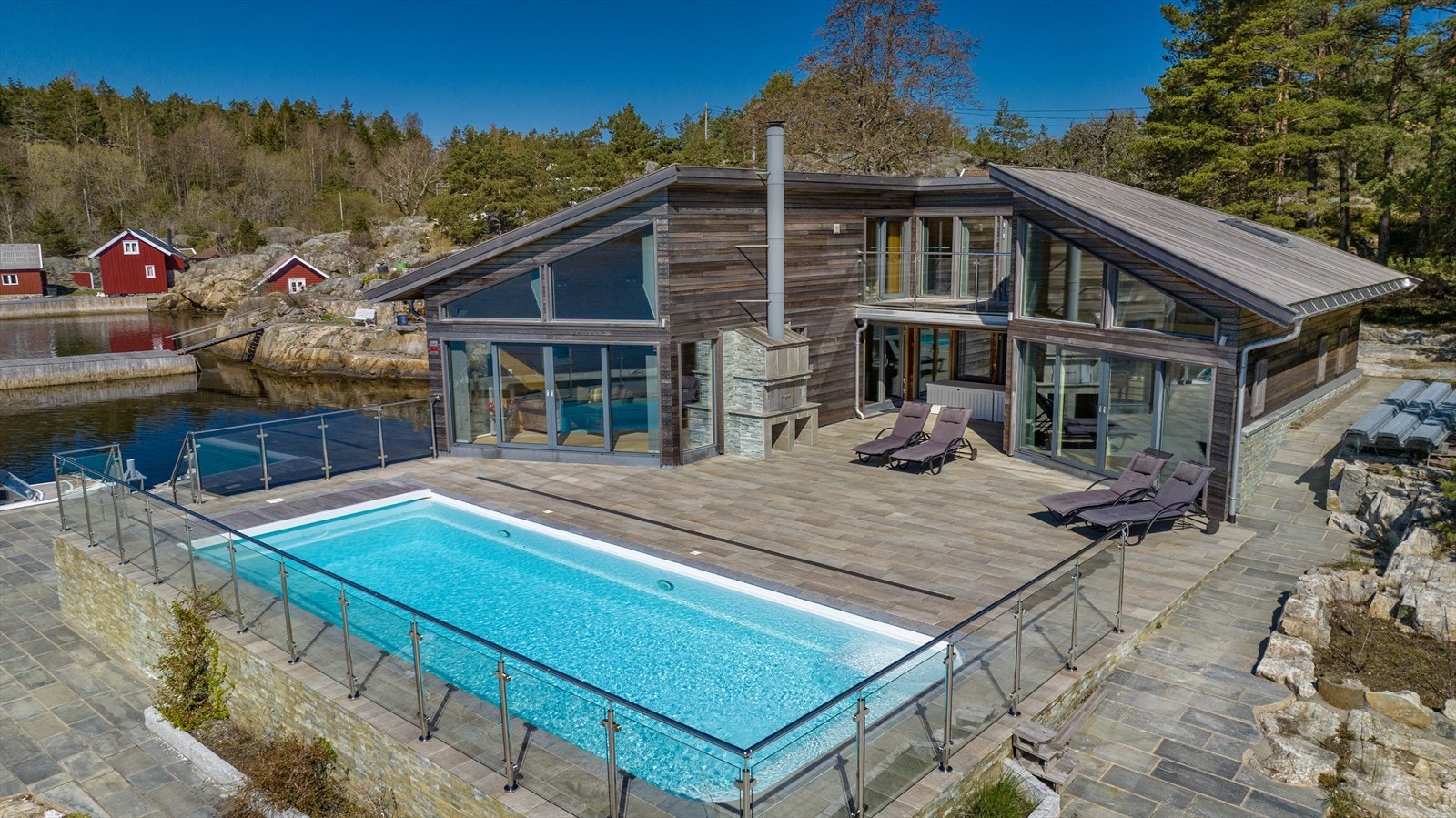 Praktfull, påkostet fritidseiendom med høy standard. Ny i 2010. Galleribilde