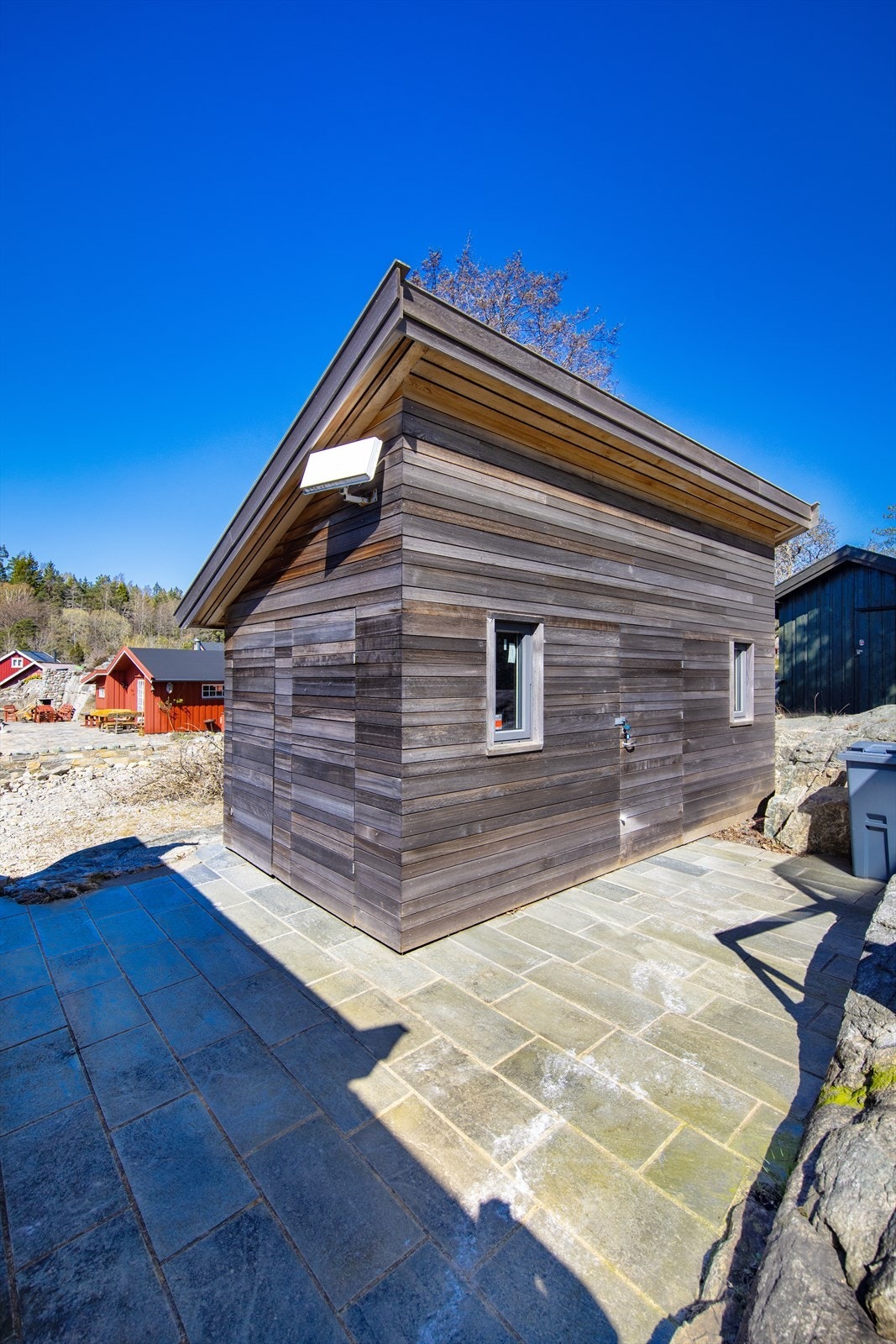 Praktisk uthus på 12 kvm. Galleribilde