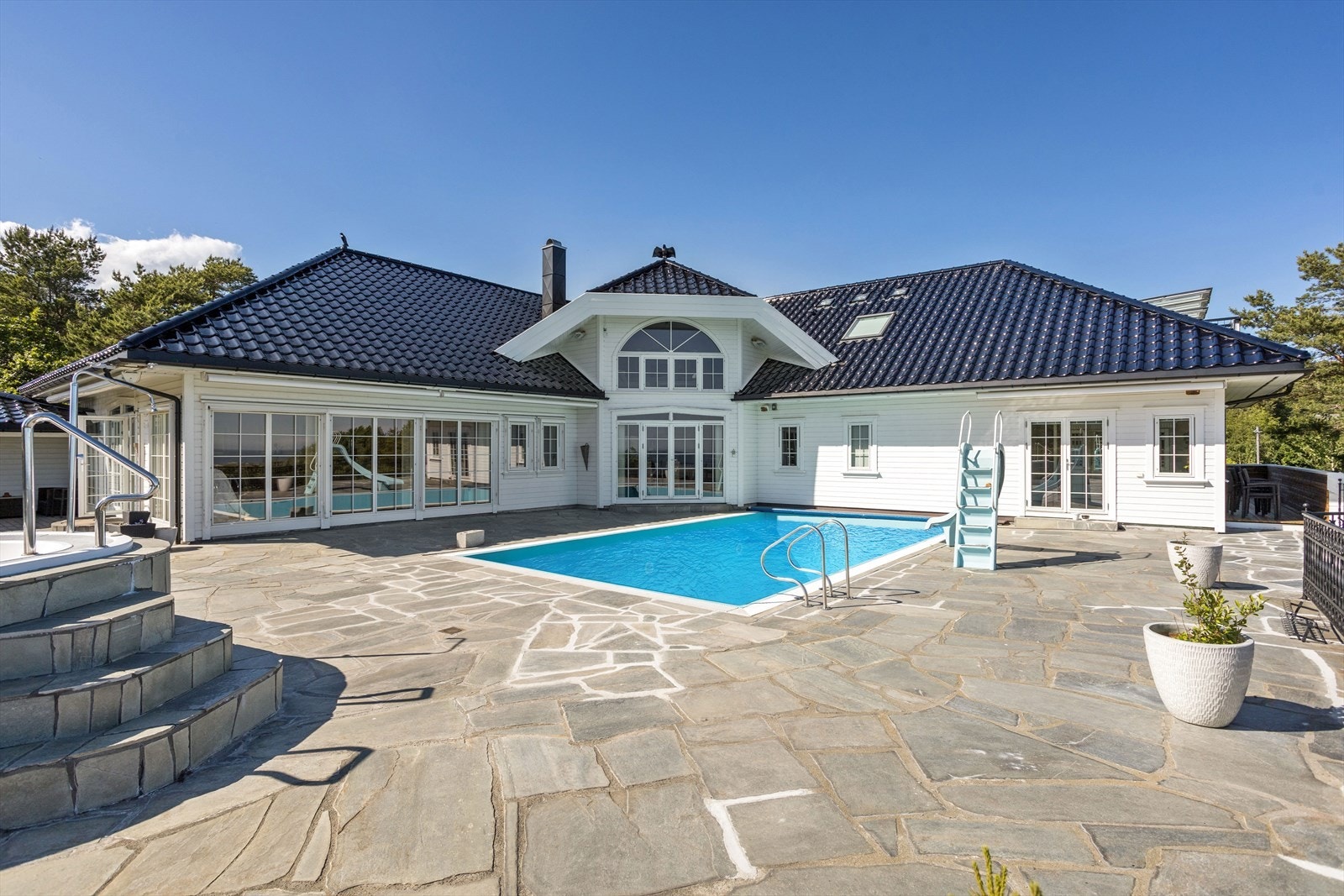 En fantastisk eiendom med et BRA på hele 863 kvm Galleribilde