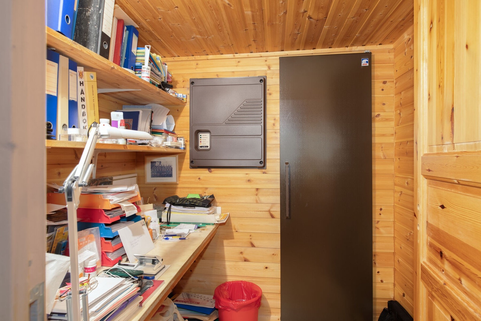 Bod i underetasjen med inngang til kjølebod Galleribilde