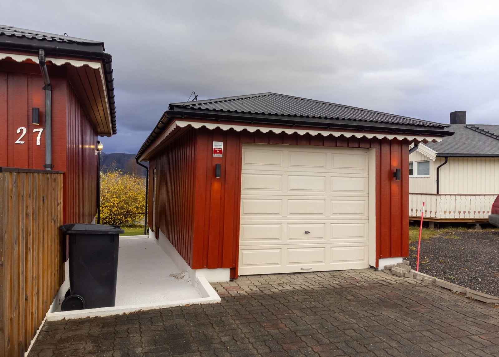 Frittstående garasje på 36 kvm Galleribilde