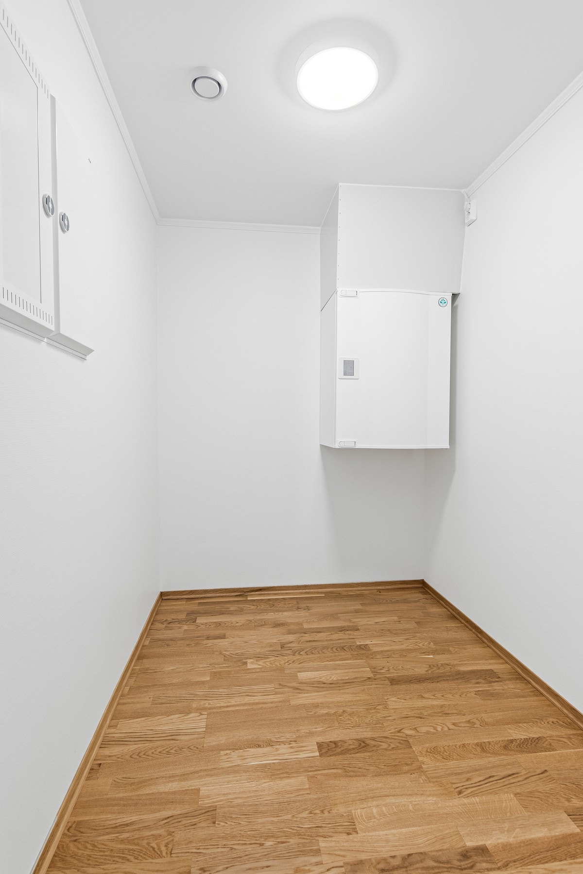 Bod/teknisk rom med balansert ventilasjonsanlegg. Galleribilde