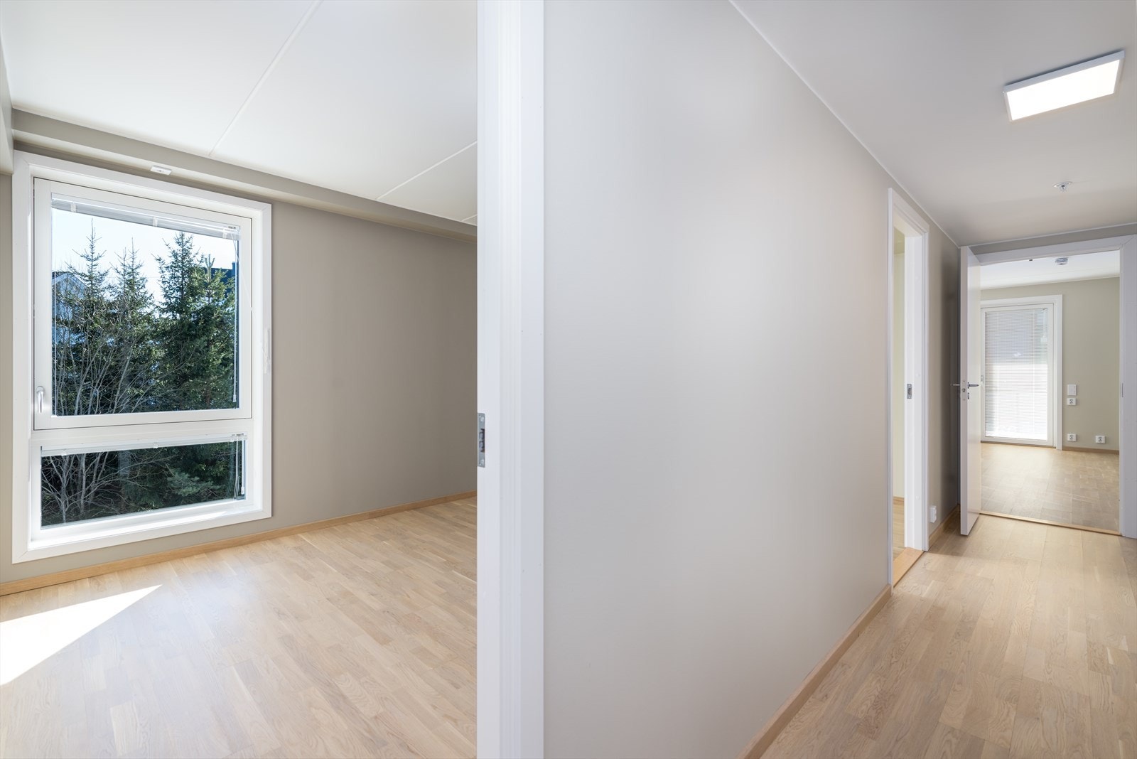 Soverom 1 og gangen mot stuen Galleribilde
