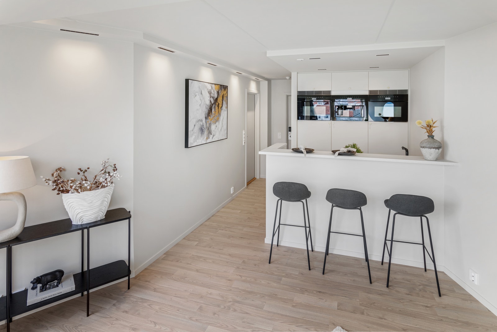 Nytt kjøkken fra Sigdal med Miele hvitevarer. Galleribilde