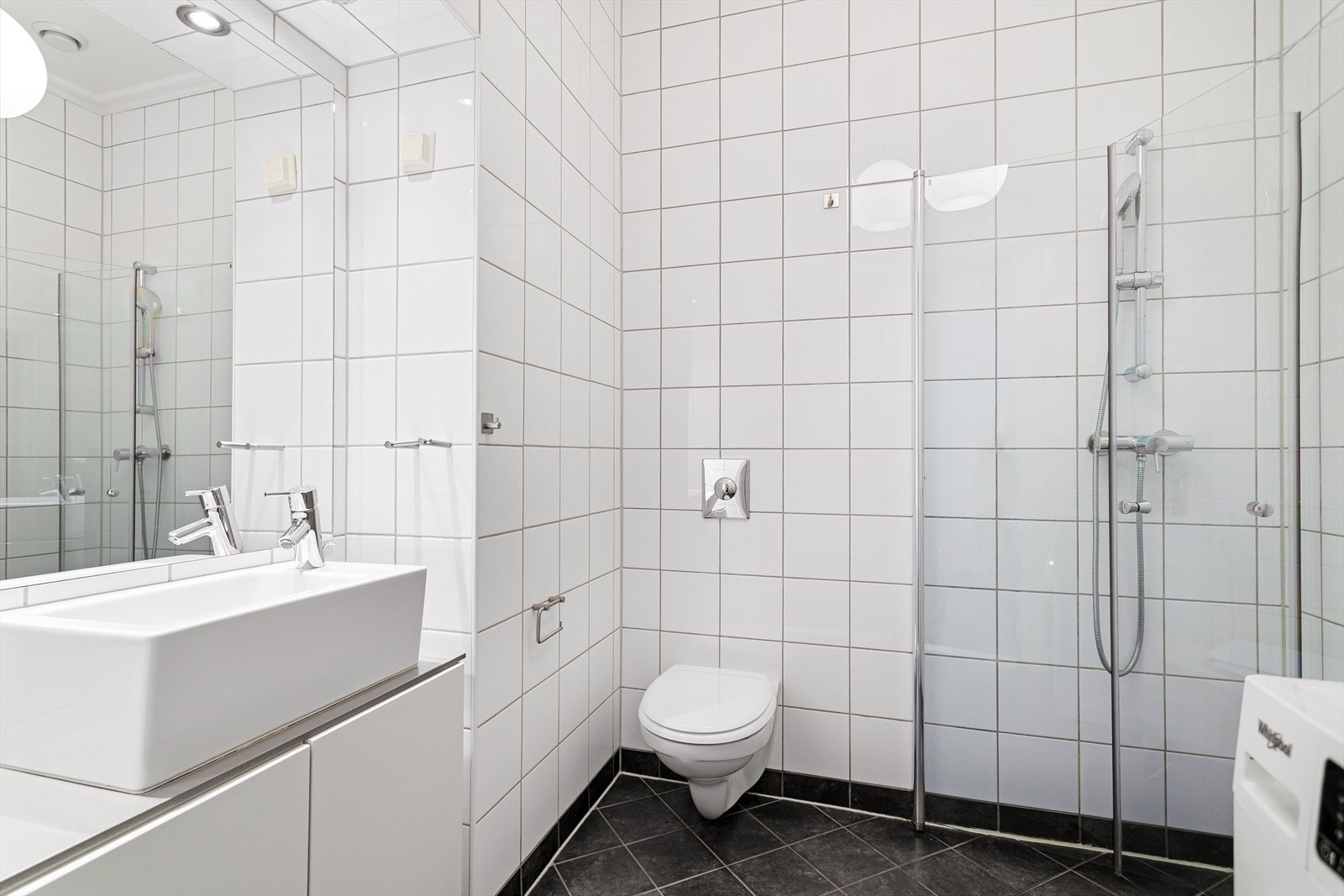 Varmekabler i gulv Galleribilde