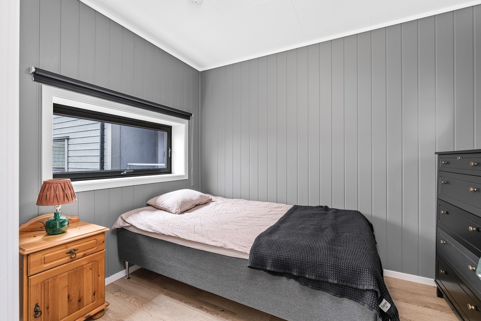 Soverom med plass til garderobe Galleribilde