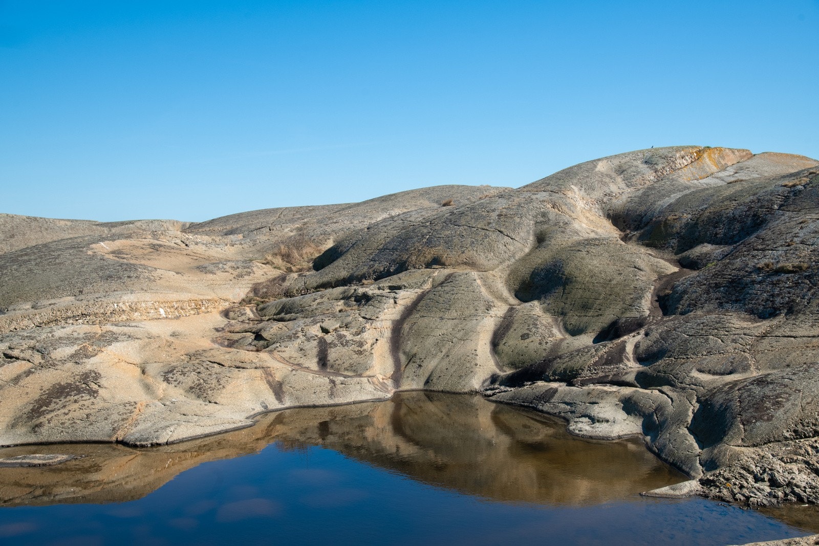 Karakteristiske svaberg for området rundt hytta/kyststien Galleribilde