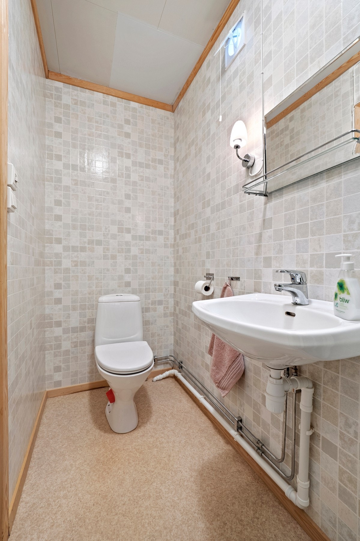 Her er det også servant og WC Galleribilde