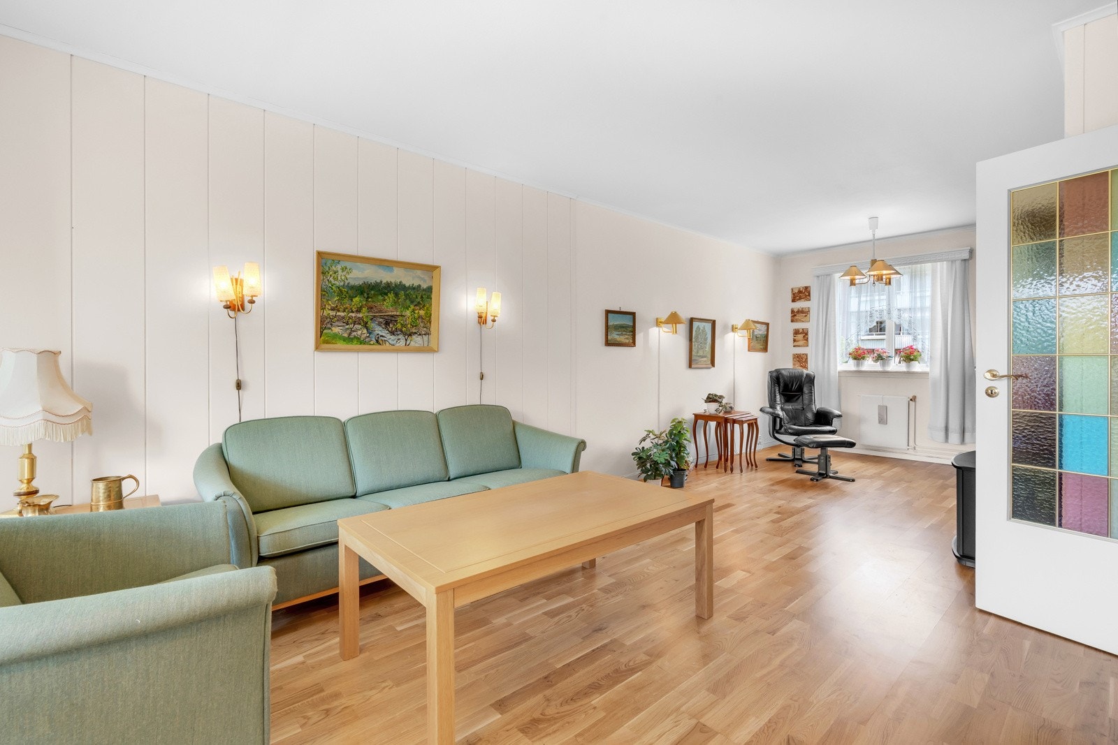 Leiligheten har en gjennomgående planløsning. Galleribilde