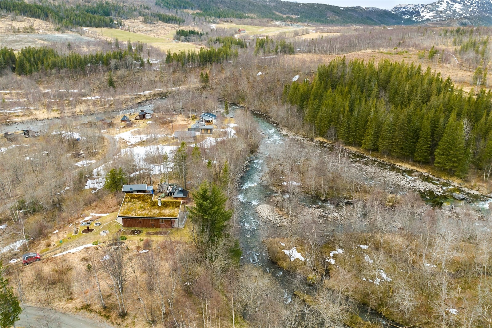 Dronebilde over denne flotte eiendommen. Galleribilde