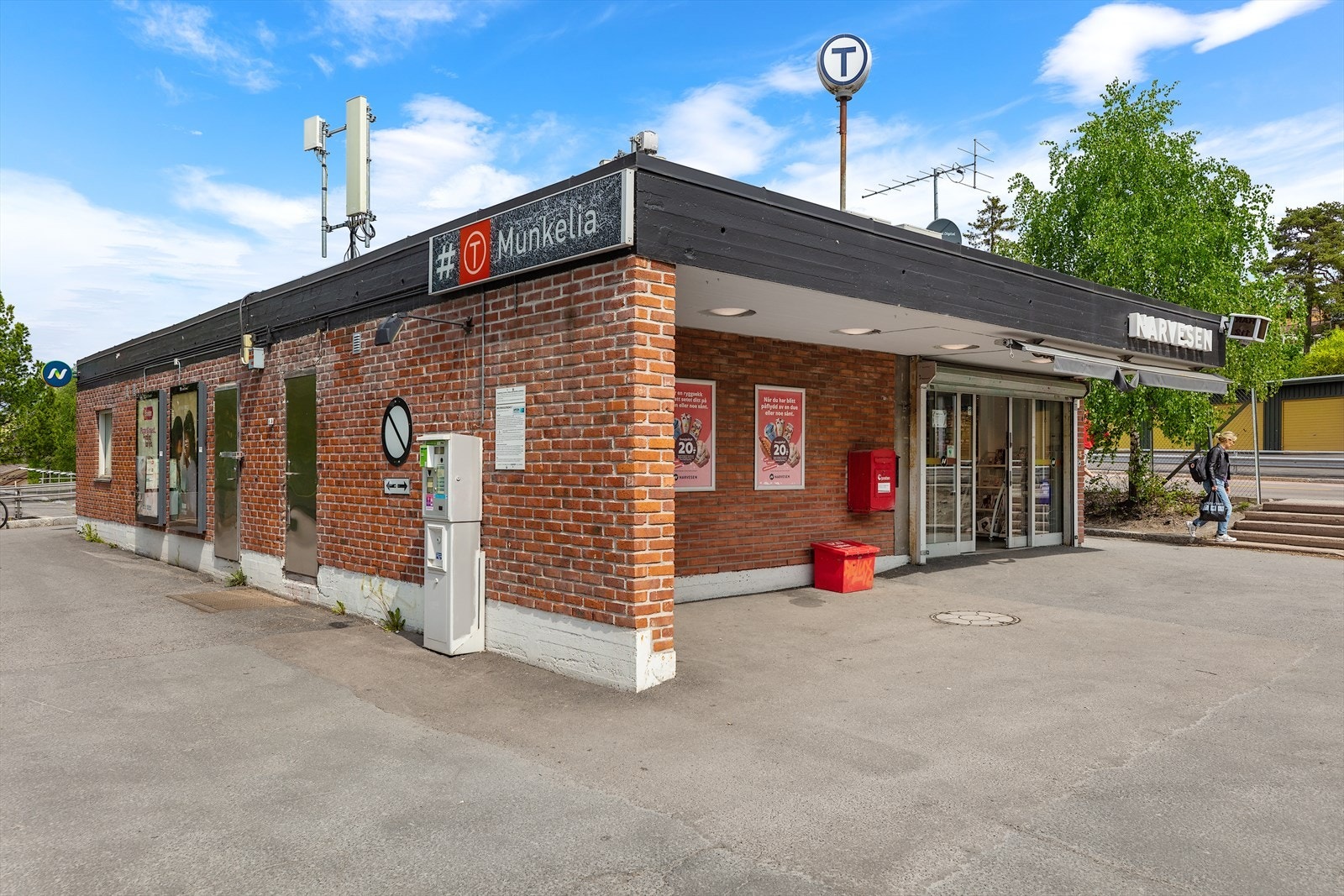 Kort vei til Munkelia T-banestajon. Galleribilde