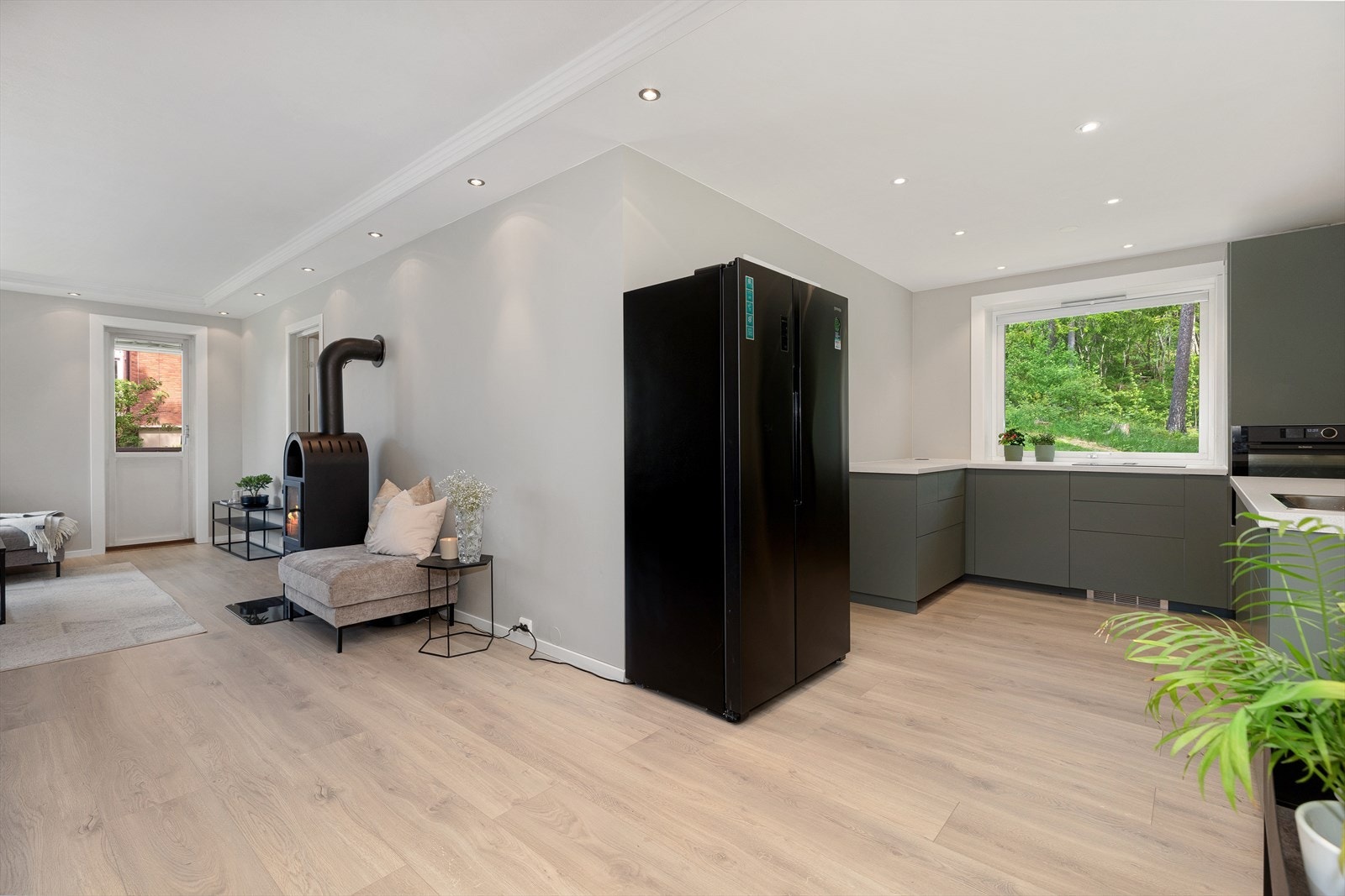 Plass for frittstående kjøl/frys. Galleribilde