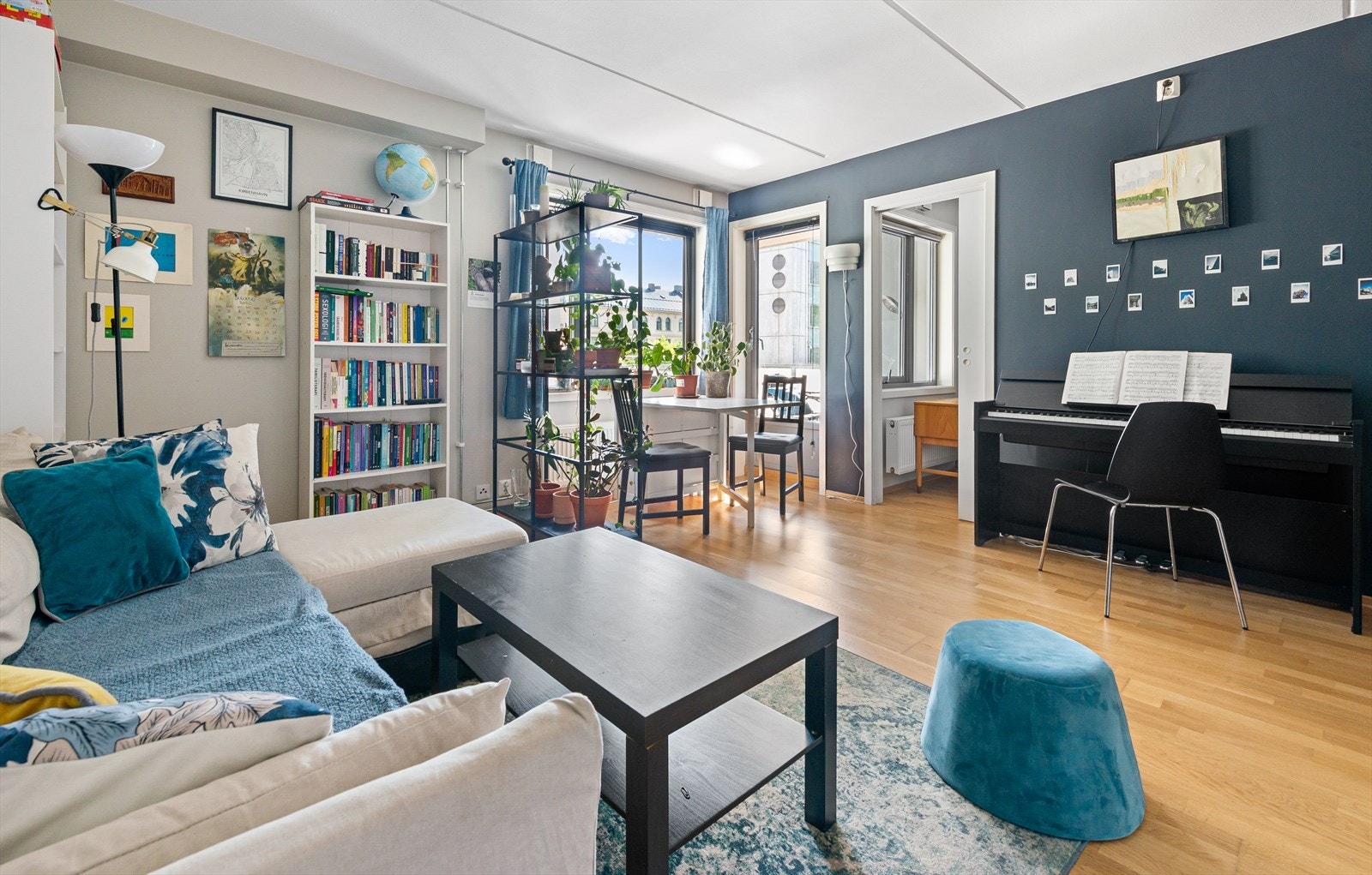 - Lys og romslig stue - Galleribilde