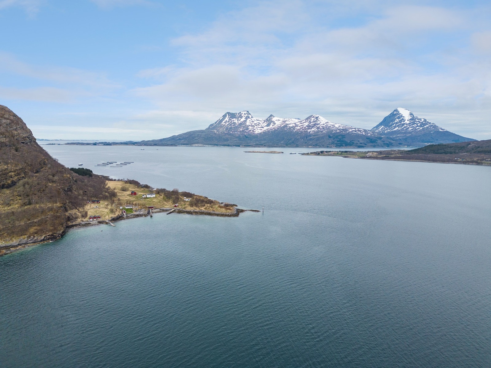 Dronebilde av området Galleribilde