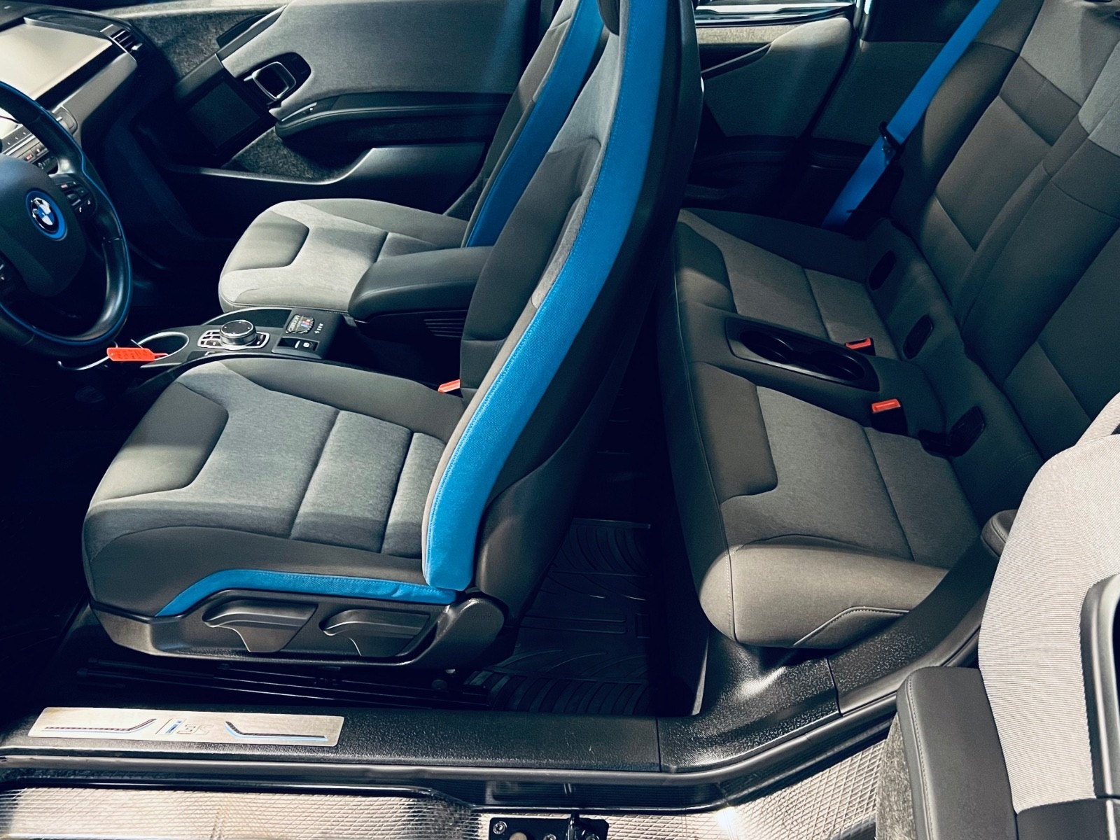 BMW i3 8