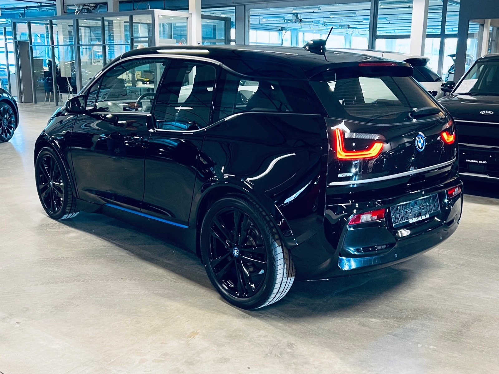 BMW i3 6