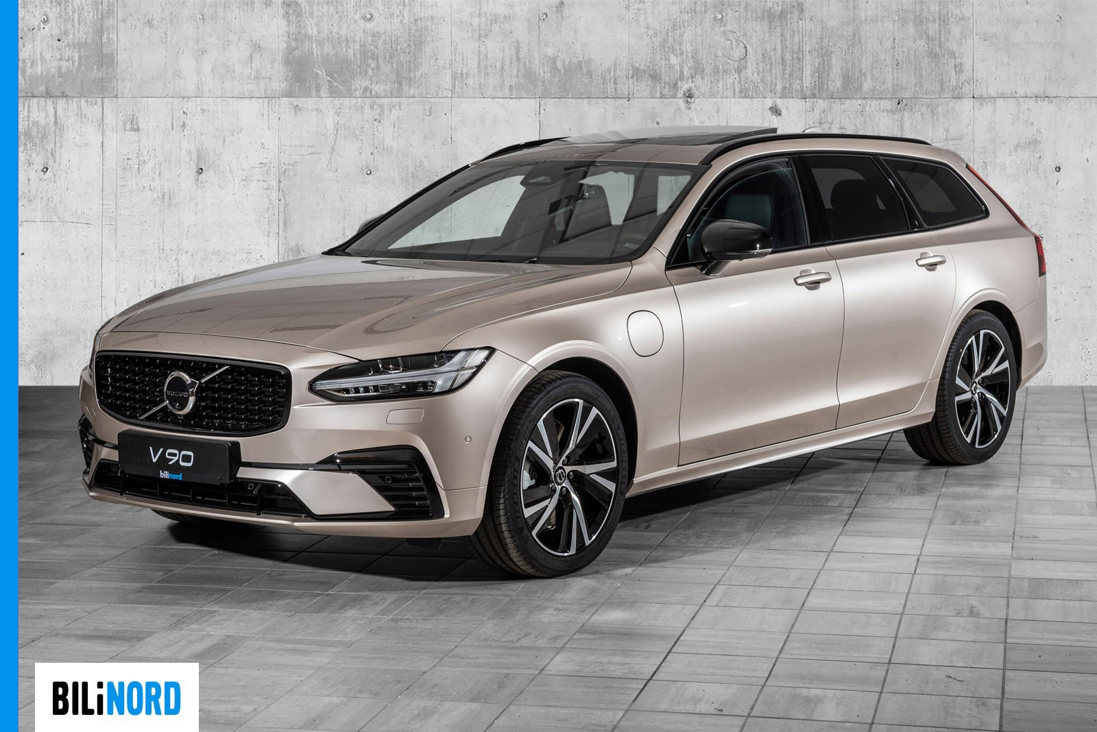 Rålekker Volvo V60T6 Ultimate Dark 2023 med 3-lags batteri og lang rekkevidde