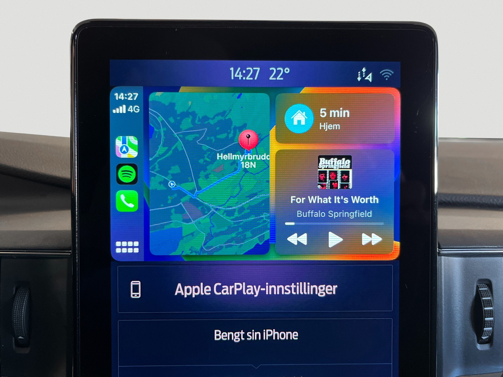 Apple CarPlay