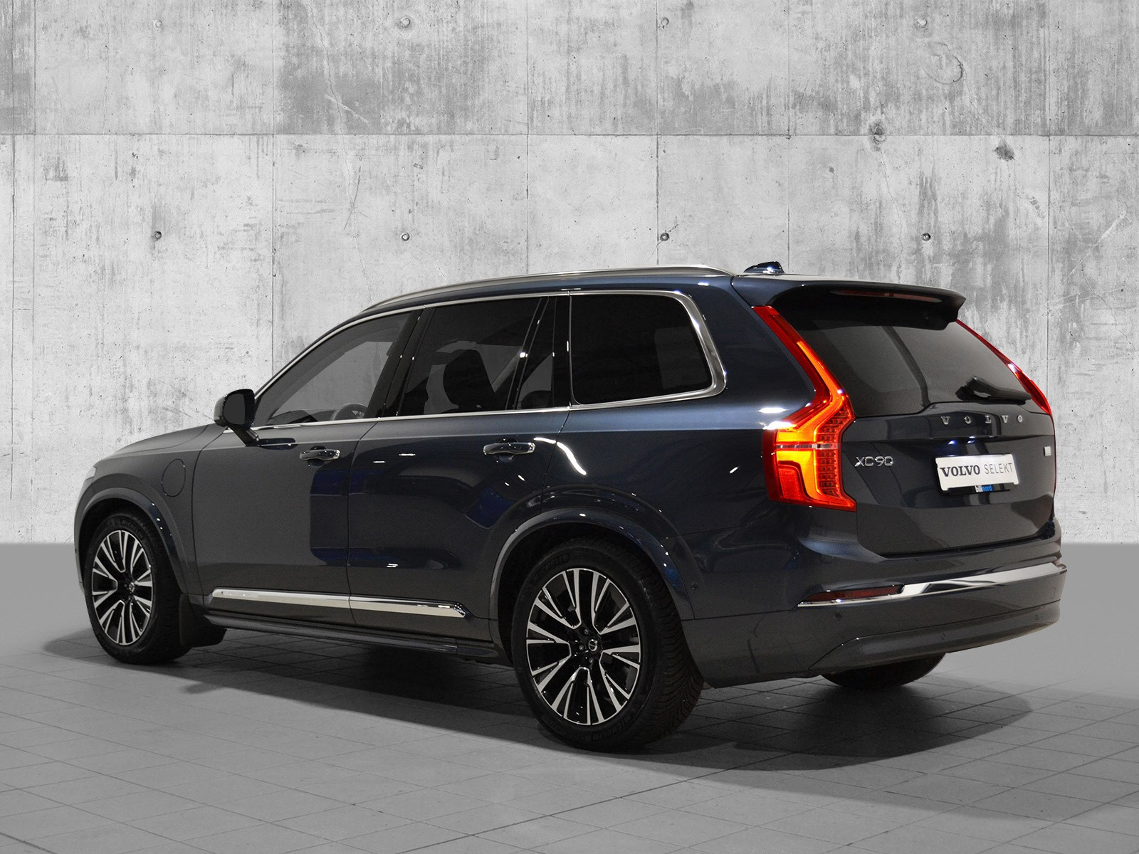 Romslig XC90 med plass til 7 personer.