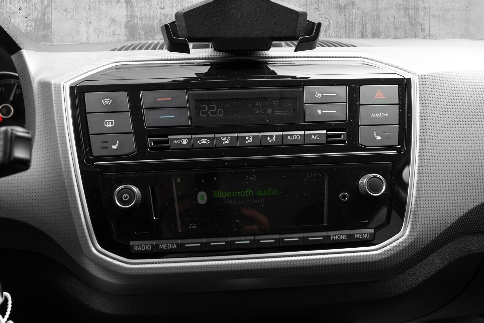 Mobilholder - Bluetooth - Oversiktlig skjerm