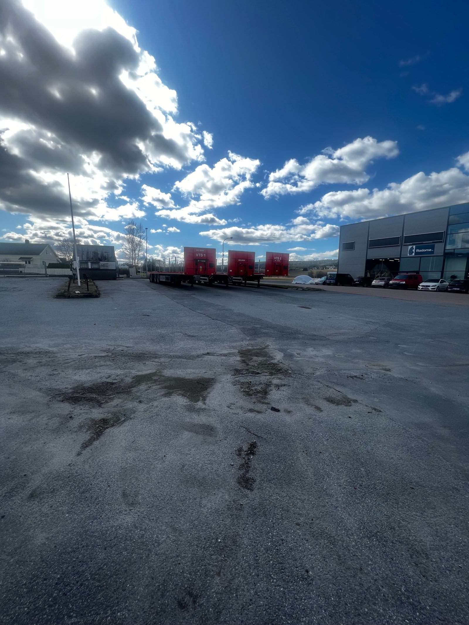 UTEAREAL TIL LEIE Galleribilde