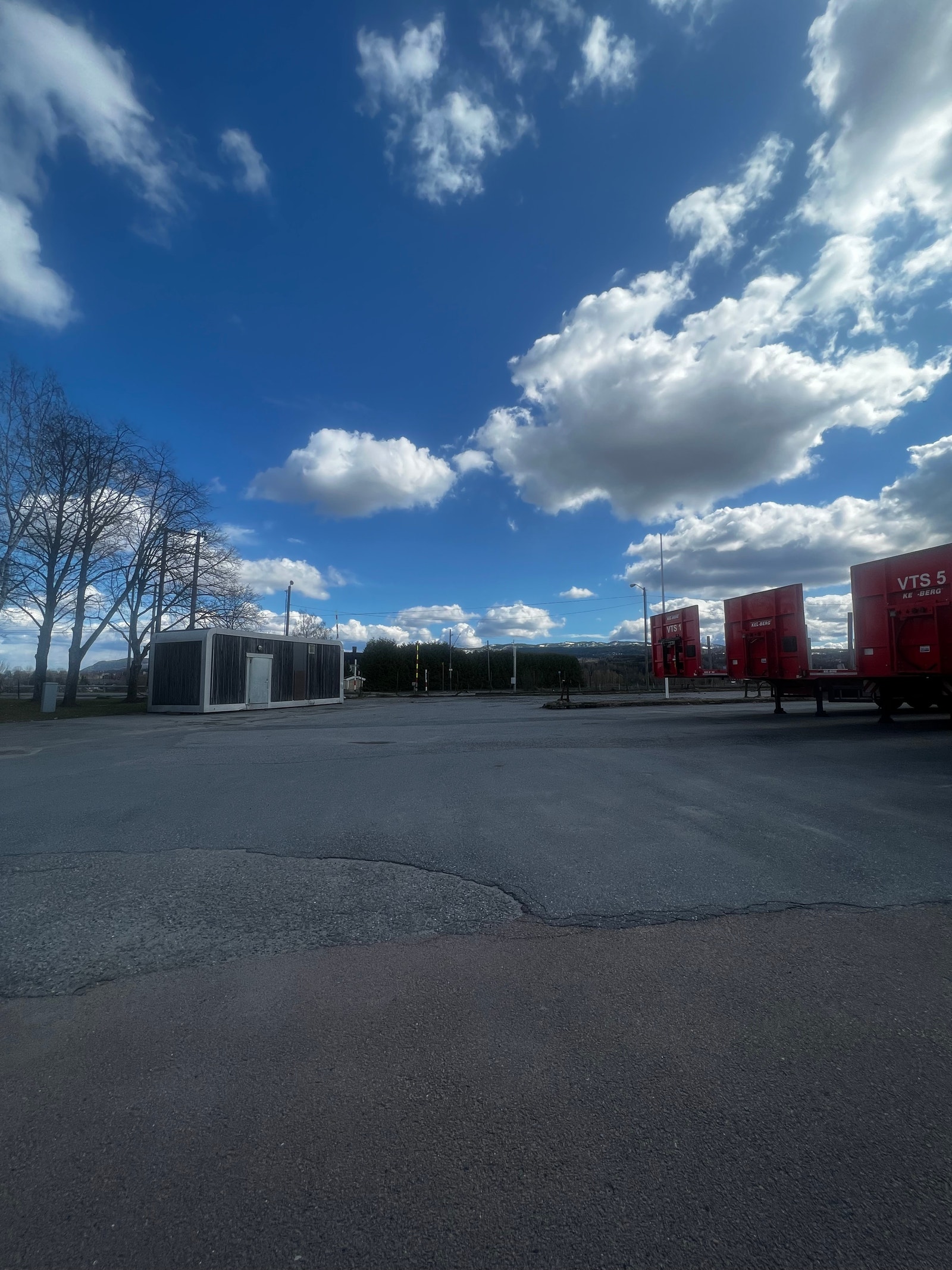 UTEAREAL TIL LEIE Galleribilde