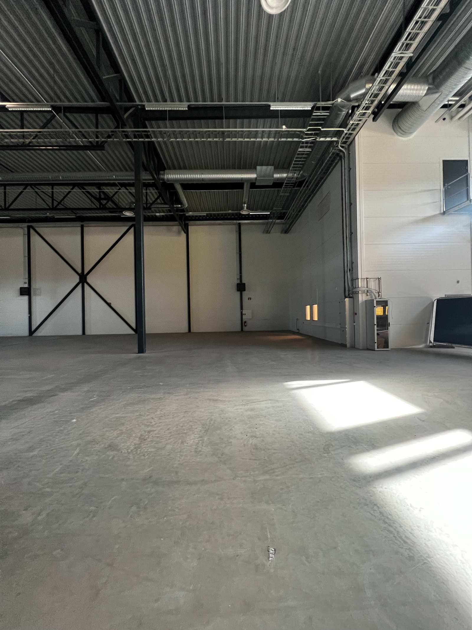 AKSEN A: LAGER Galleribilde