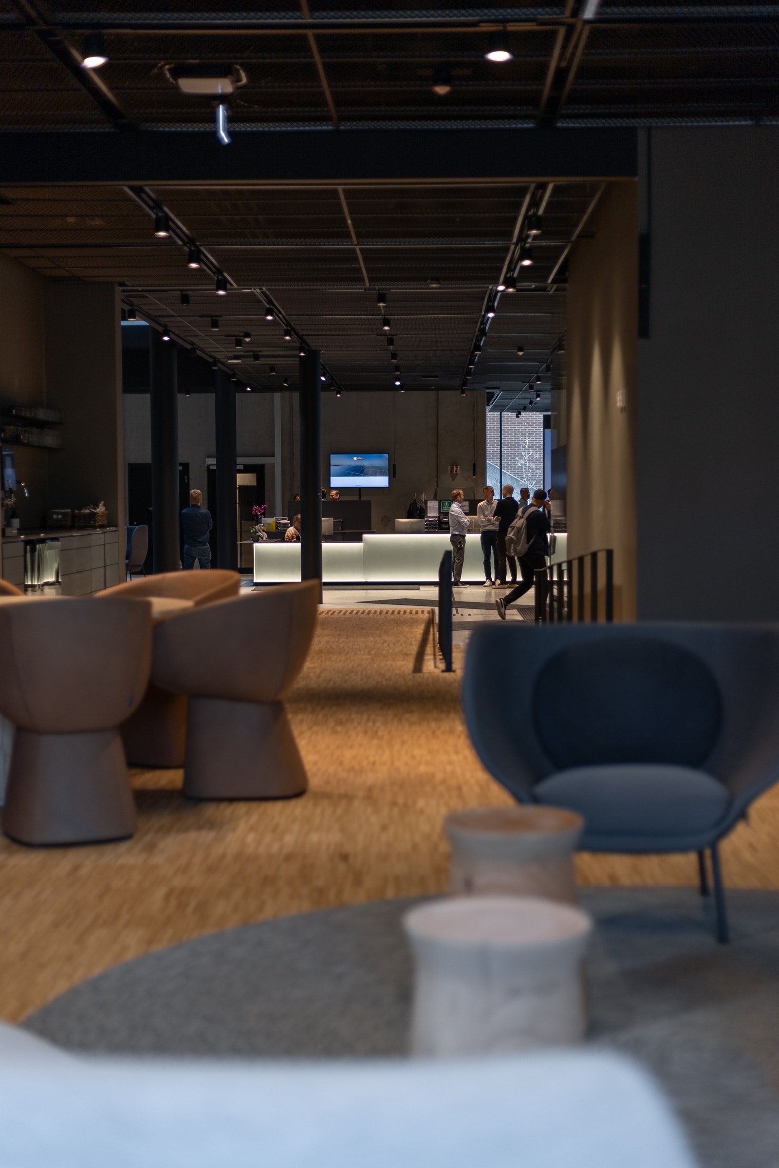 Sosiale soner og møteromssenter i eiendommens førsteetasje Galleribilde