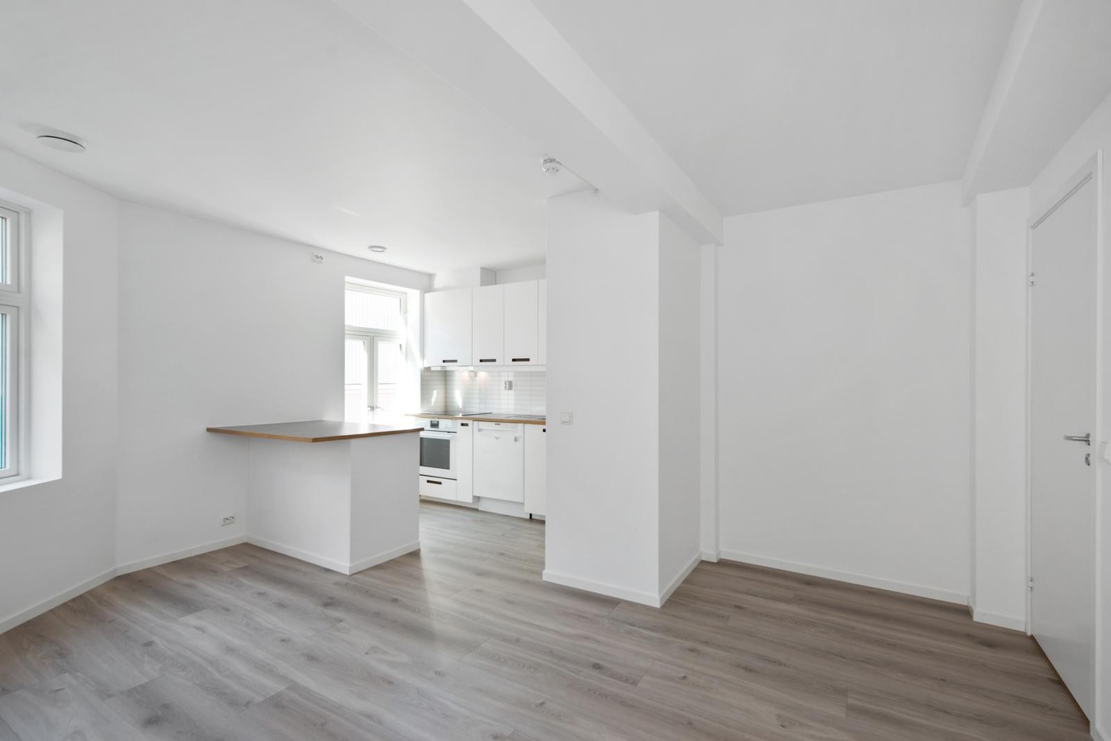 Leilighet 2 i 2. etasje - Stue, kjøkken og bad/wc. Galleribilde