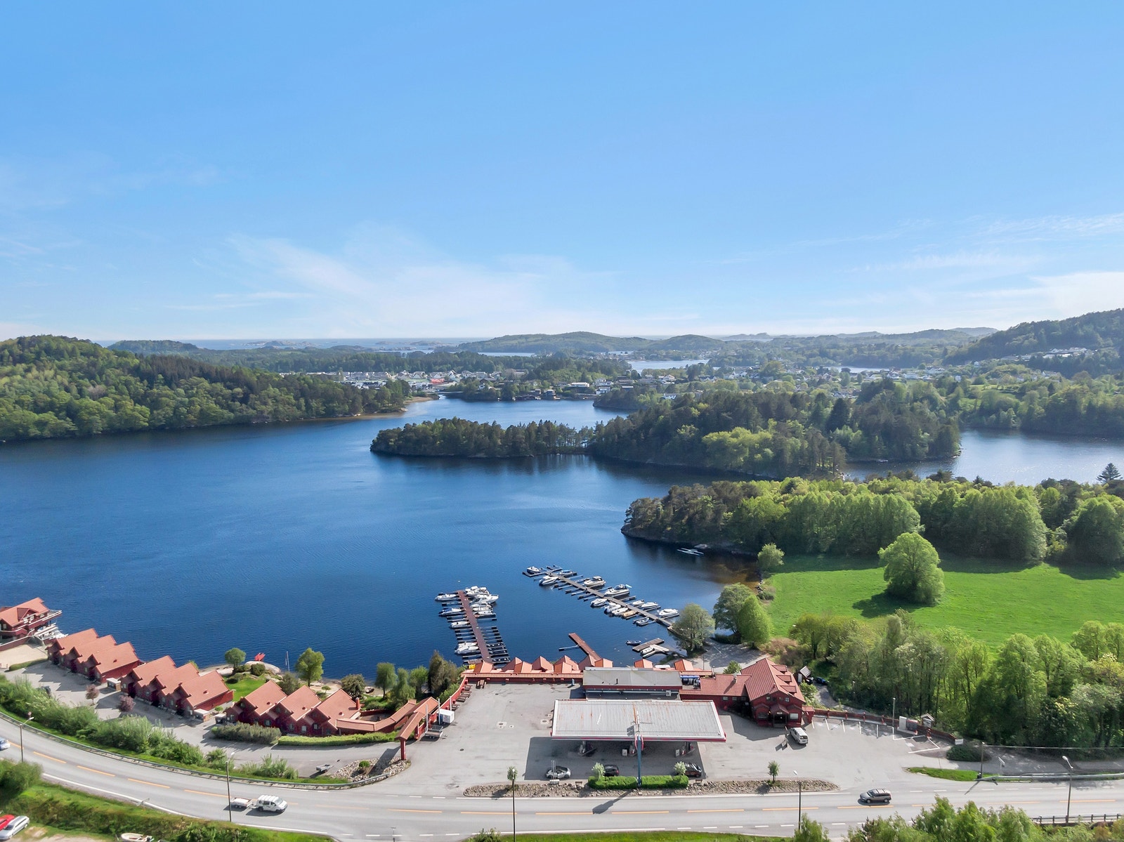 Dronebilde av området Galleribilde
