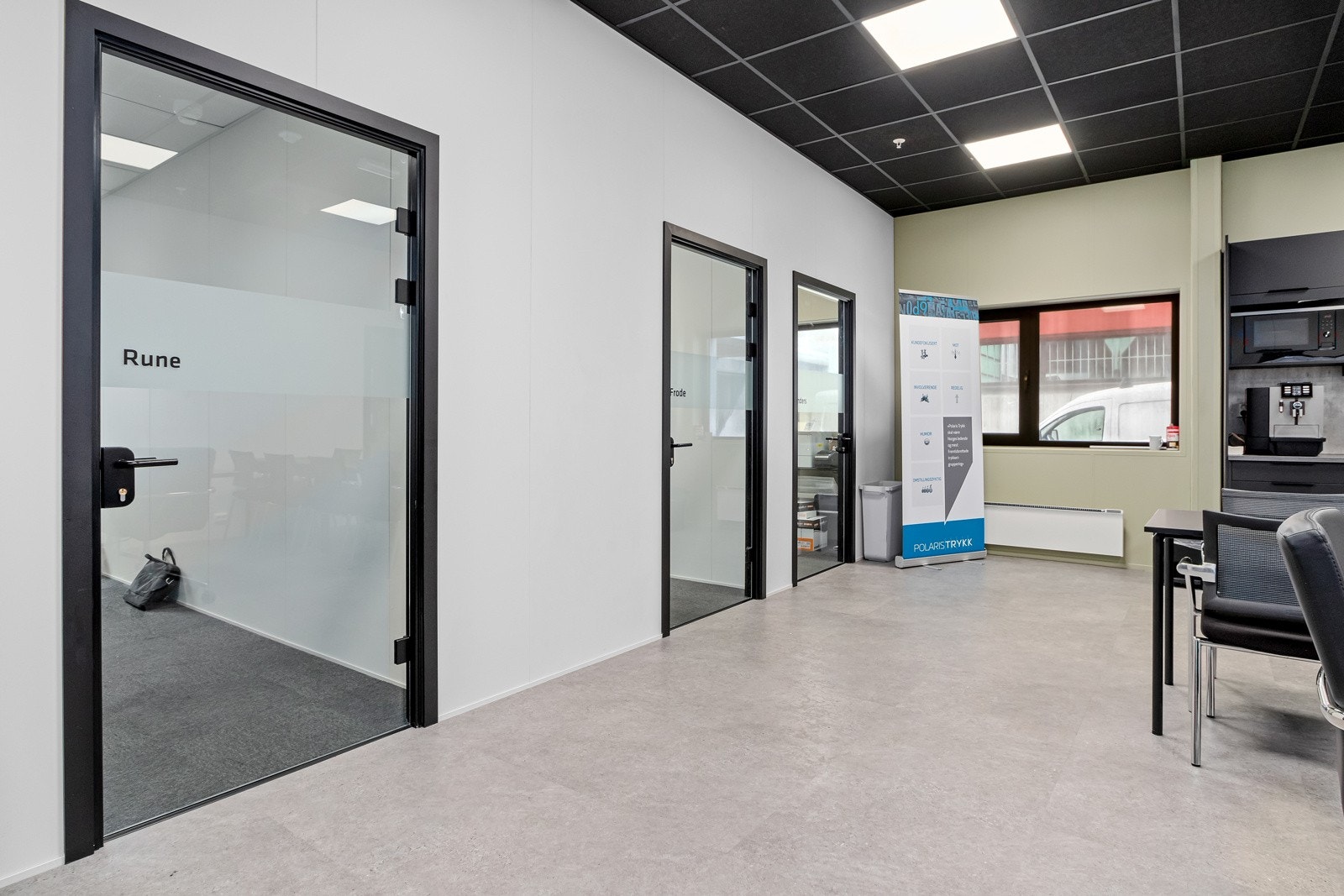 Oppussede kontorlokaler i 1.etg. Galleribilde