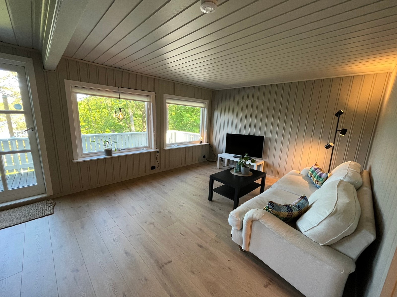 Store vinduer uten innsyn Galleribilde