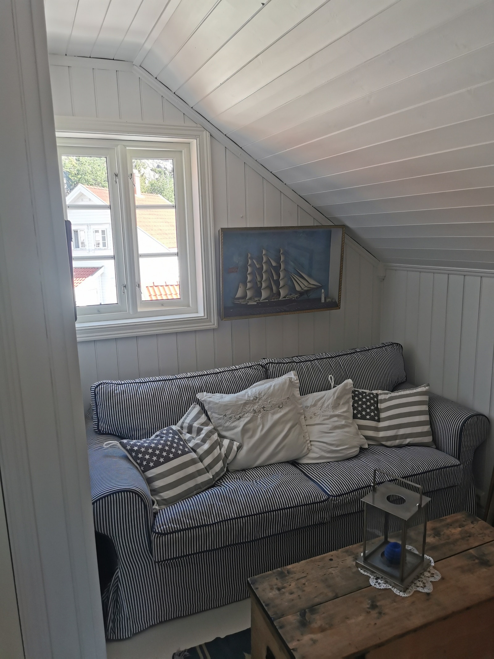 Loftstue med sovesofa Galleribilde