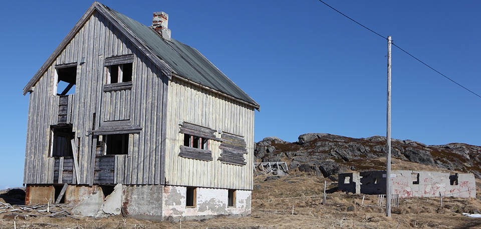 Billede fra 2014! Huset er forfalt væsentligt mere, og har tilnærmelsesvis revet sig selv. Galleribilde