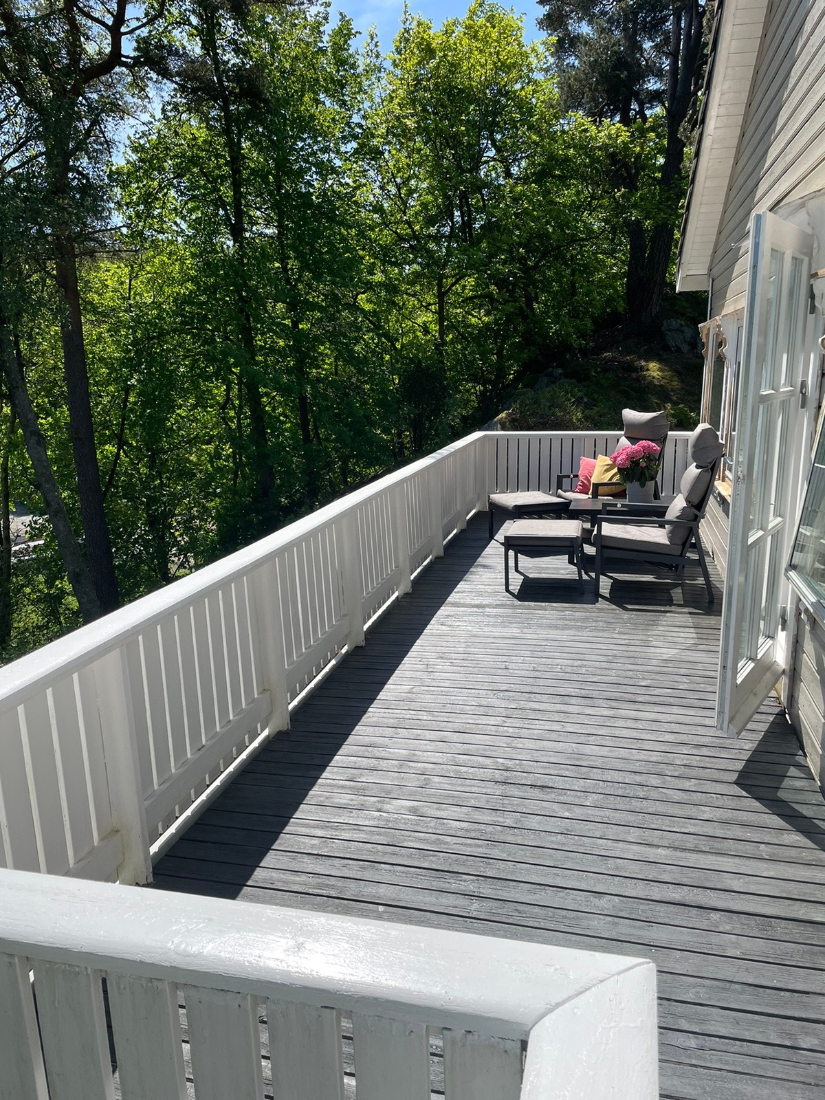 Terrasse mot øst | Morgen-/formiddagssol Galleribilde
