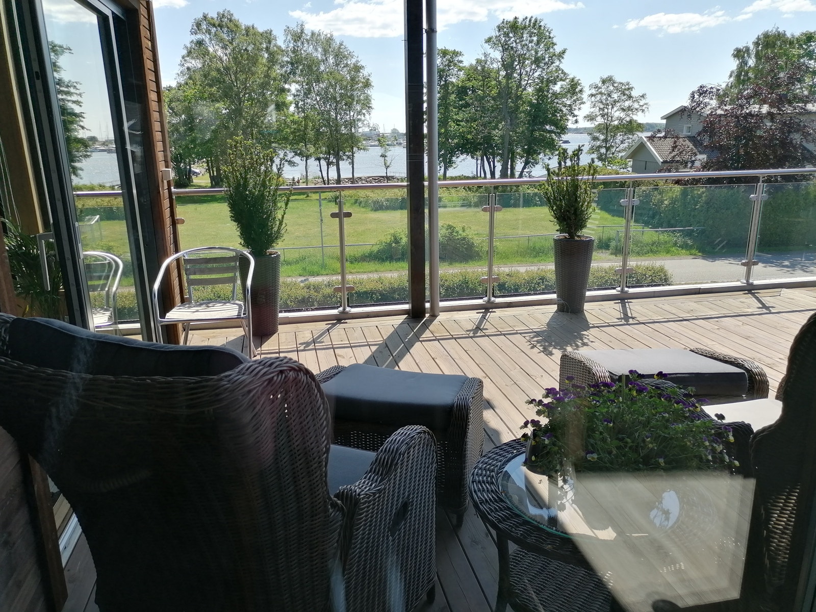 Morgenkaffen her. Galleribilde