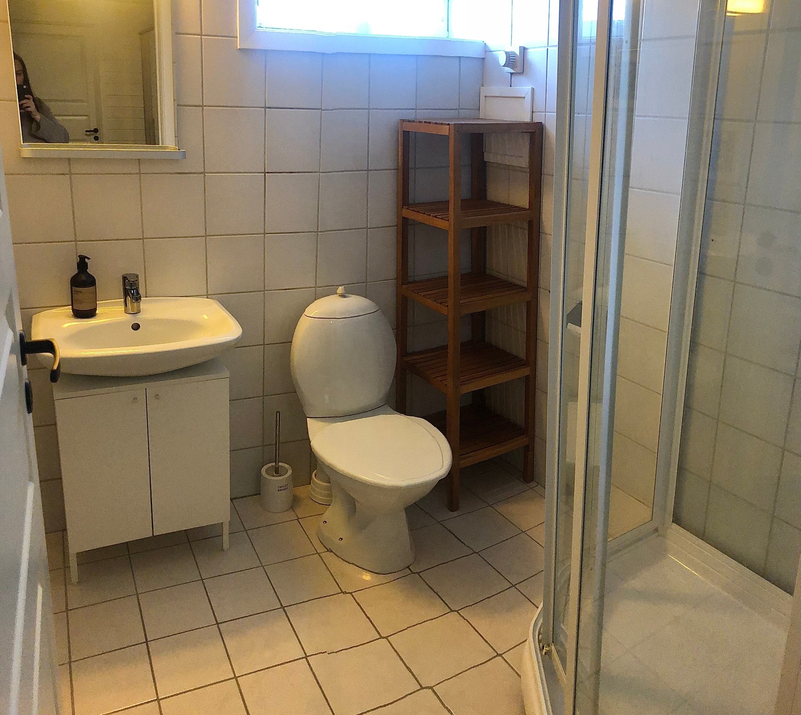 Bad med dusjkabinett Galleribilde