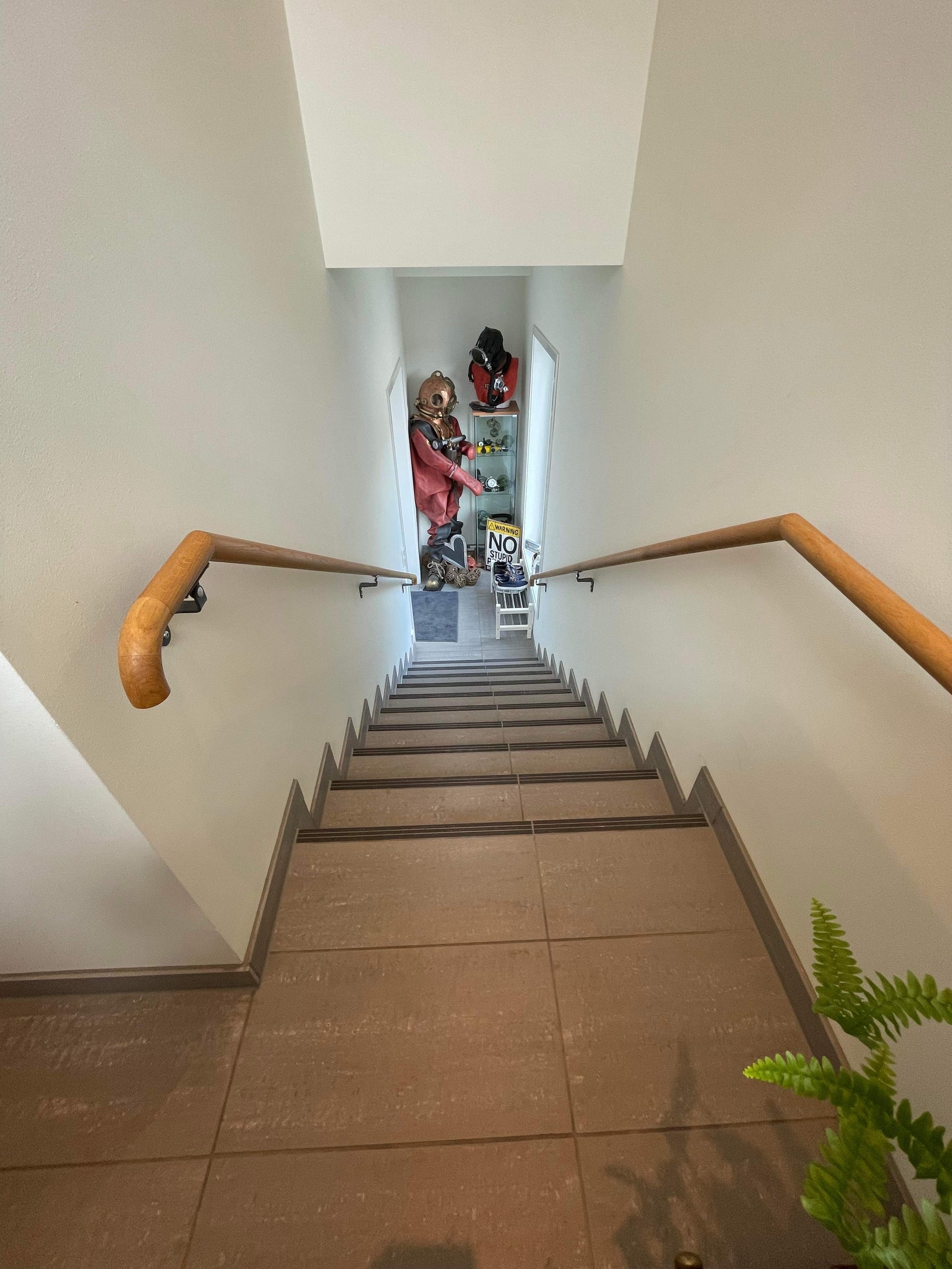 Nederste trapp til 7.etg. Galleribilde