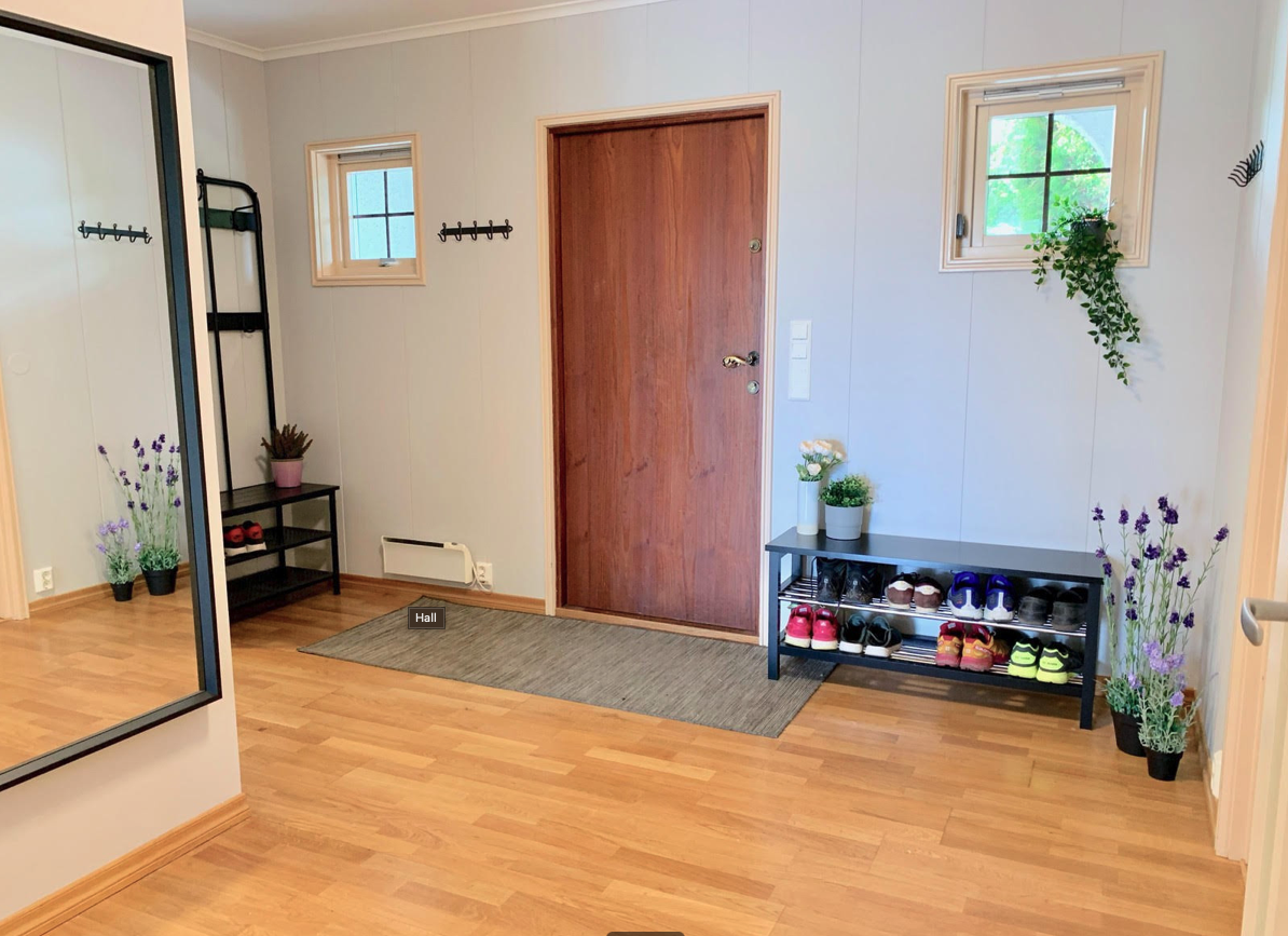 Felles inngangsparti som holdes rent og ryddig Galleribilde