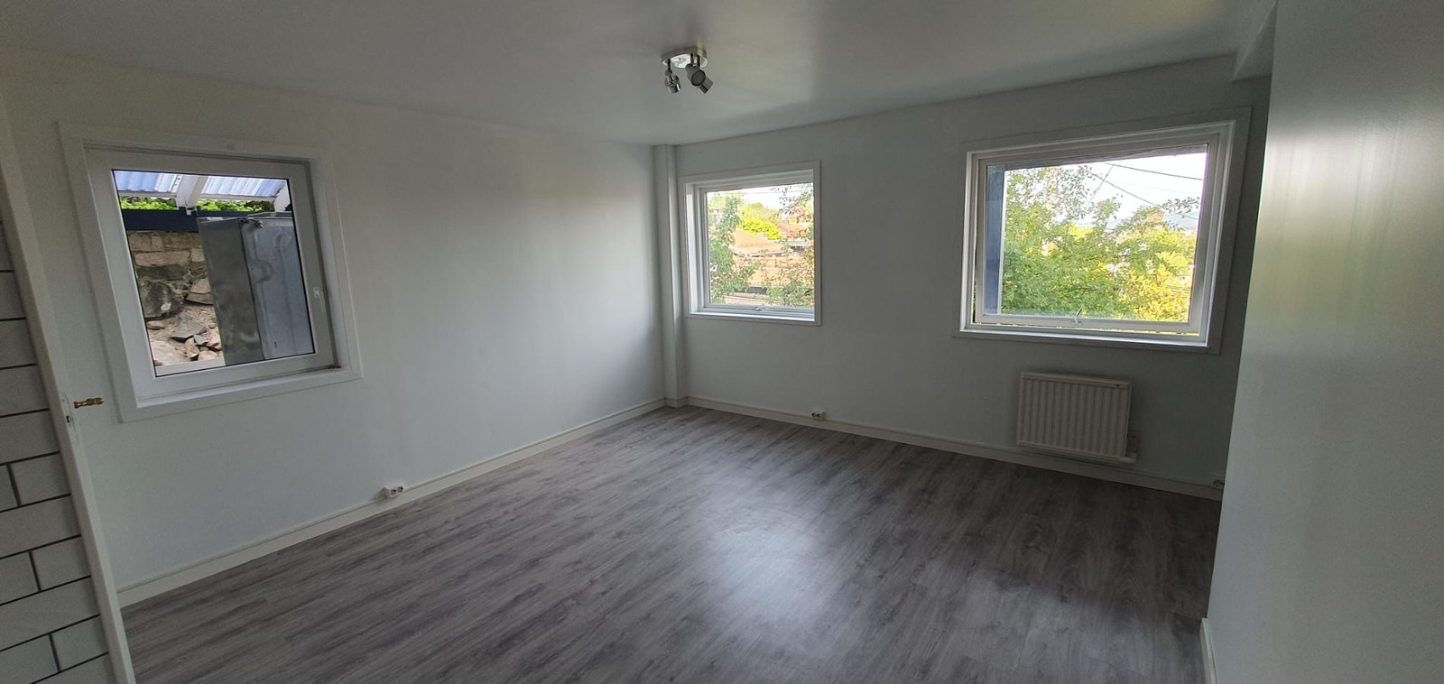 Stue med gode lysforhold Galleribilde